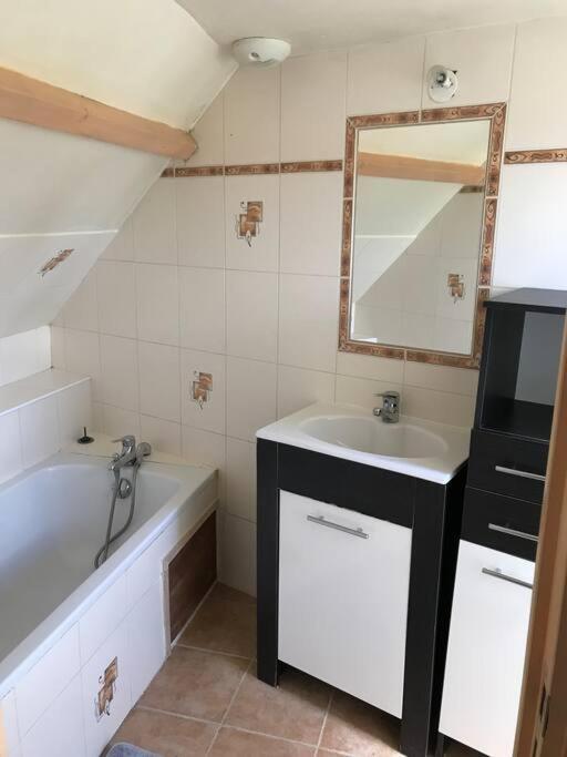 Maisonnette Au Pied Du Mont Dol Dış mekan fotoğraf